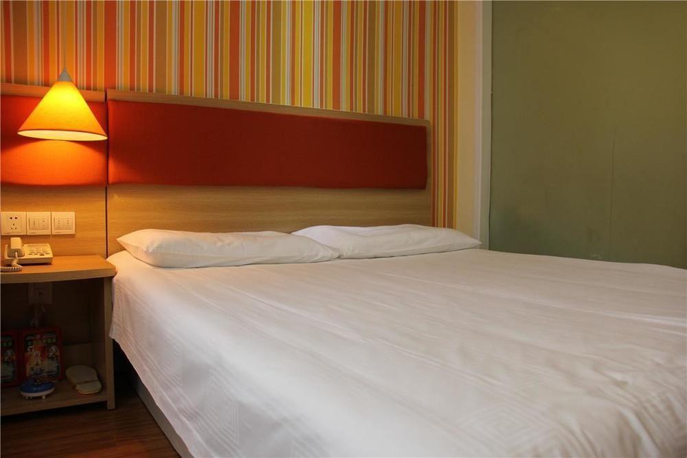 Home Inn Chengdu Kuanzhai Alley New City Square מראה חיצוני תמונה
