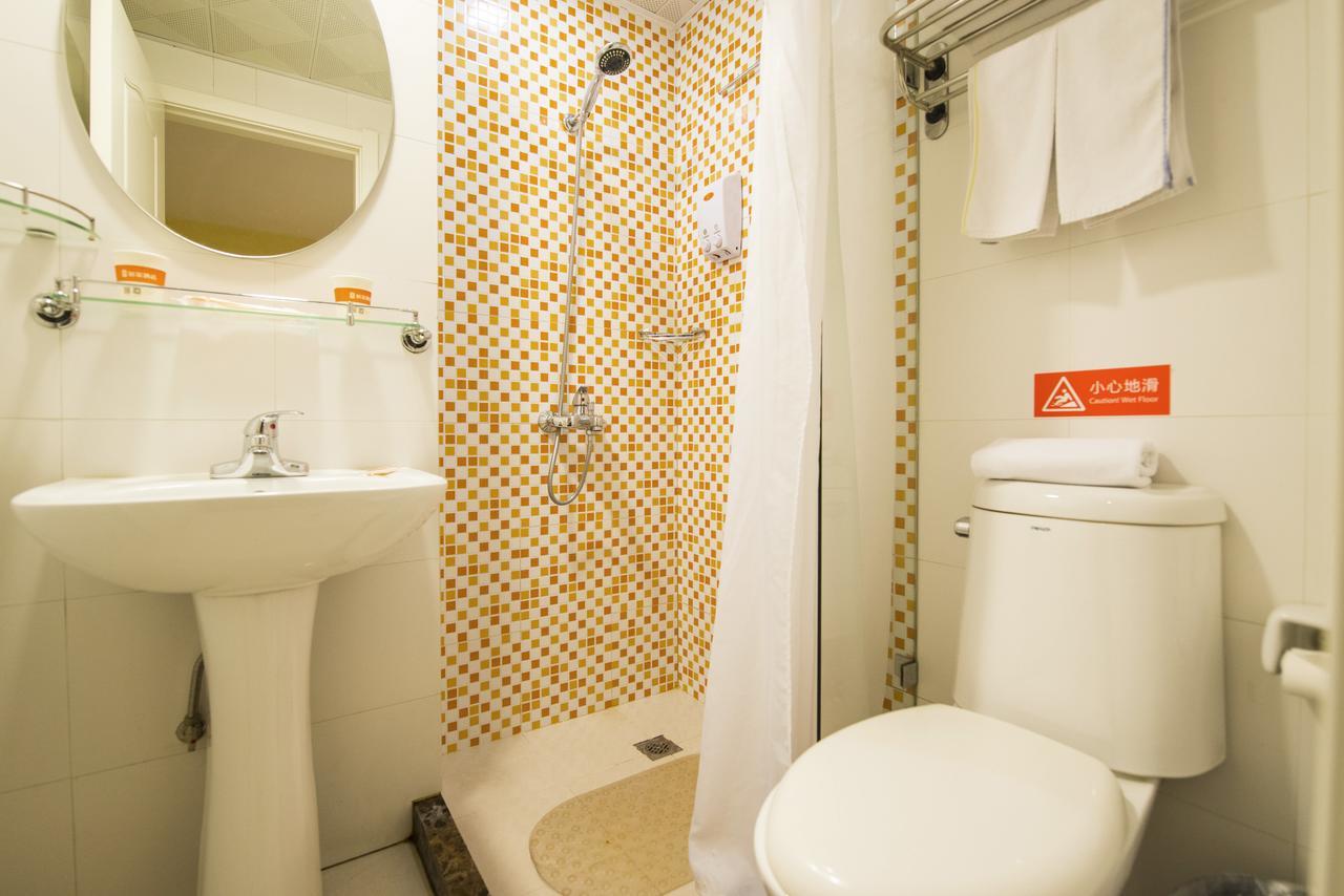 Home Inn Chengdu Kuanzhai Alley New City Square מראה חיצוני תמונה