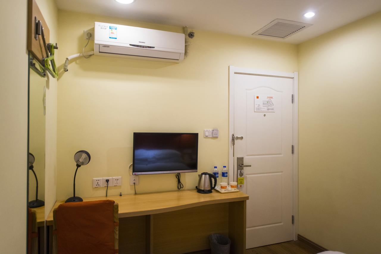 Home Inn Chengdu Kuanzhai Alley New City Square מראה חיצוני תמונה
