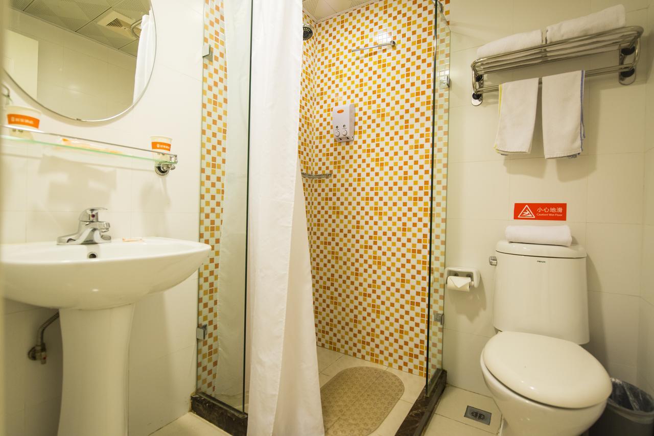 Home Inn Chengdu Kuanzhai Alley New City Square מראה חיצוני תמונה